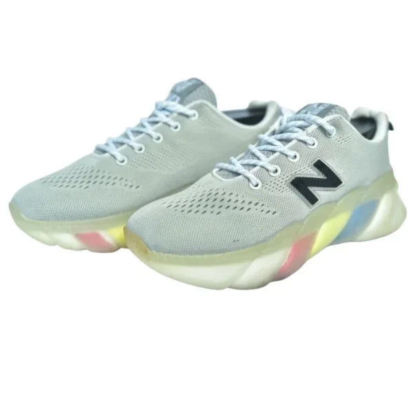 NEW BALANCE- Lightweight design sneaker for women’s