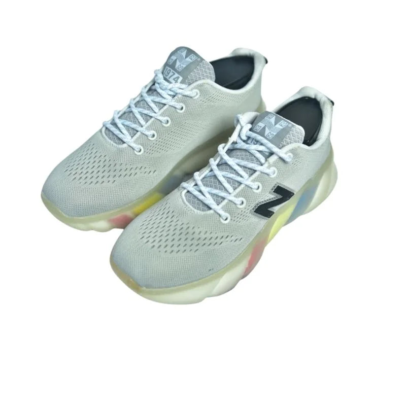 NEW BALANCE- Lightweight design sneaker for women’s